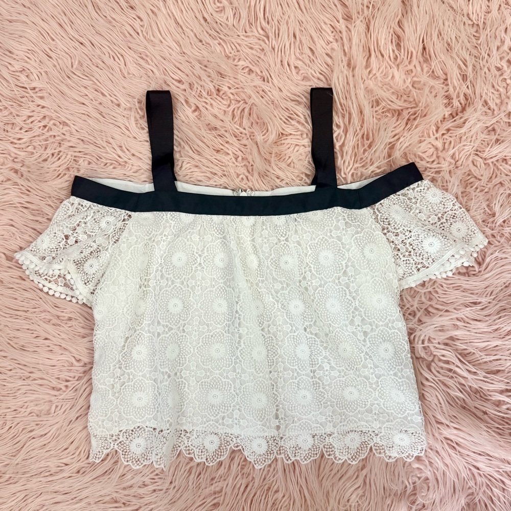TOPSHOP Lace off shoulder top with strap and lining